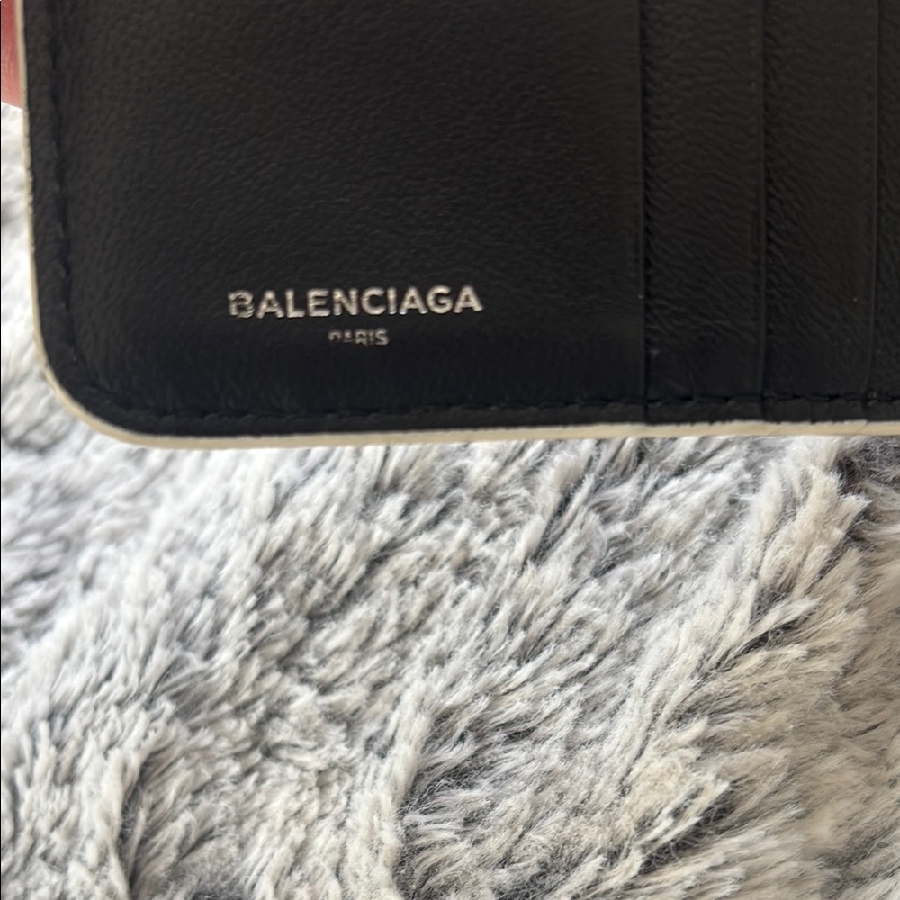 Balenciaga White Leather Wallet - Picture 4 of 8